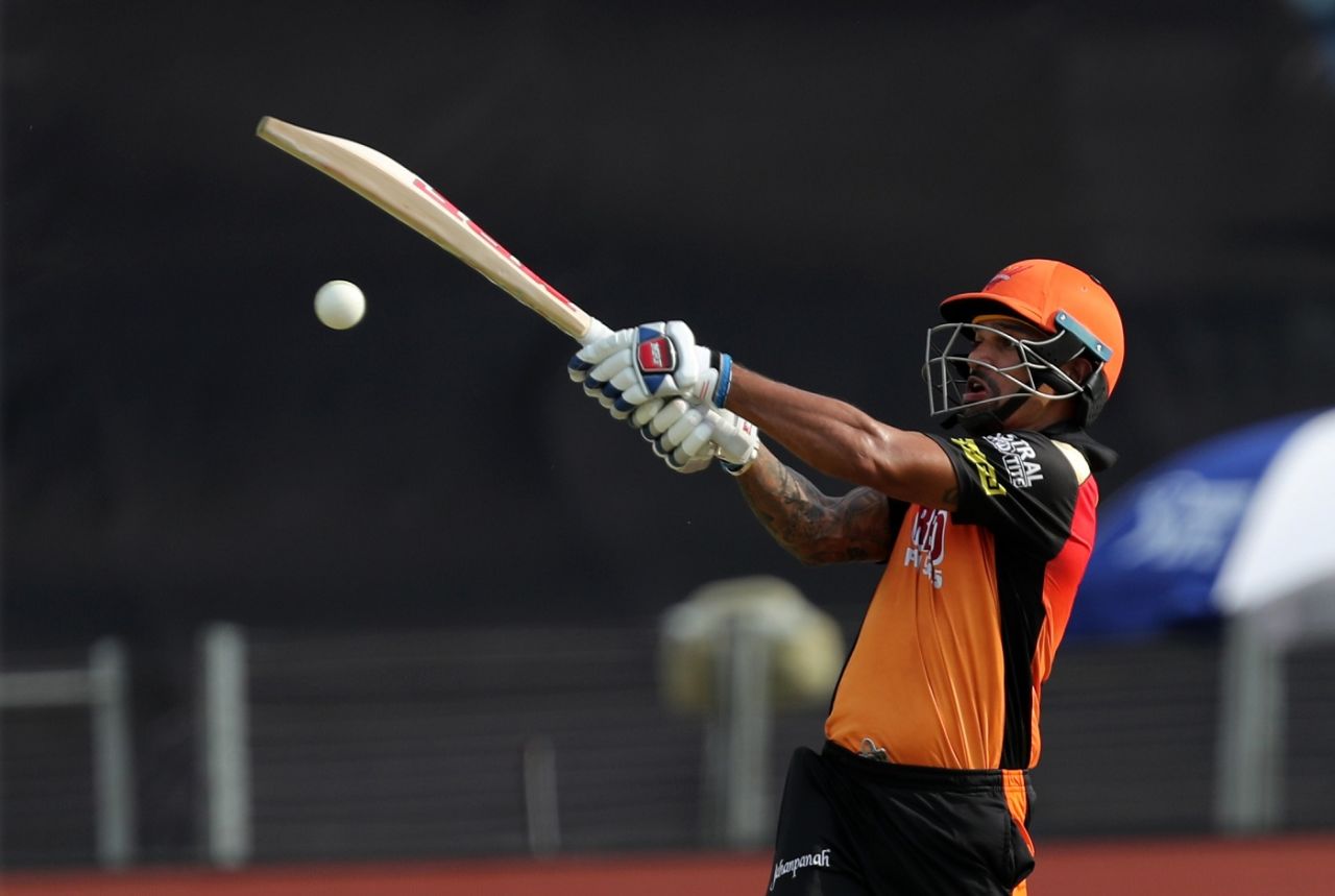 Shikhar Dhawan attempts a pull, Chennai Super Kings v Sunrisers Hyderabad, IPL 2018, Pune, May 13, 2018