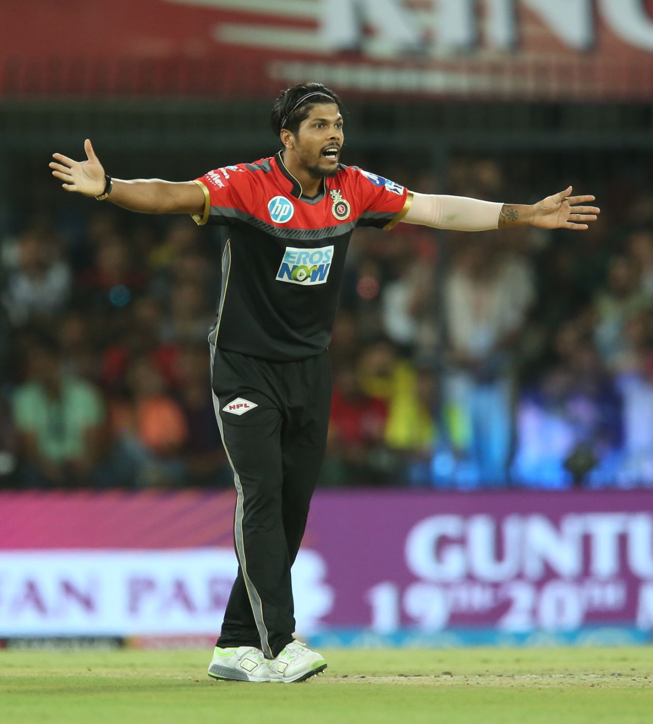 Umesh Yadav appeals for a wicket, Kings XI Punjab v Royal Challengers Bangalore, IPL 2018, Indore, May 14, 2018