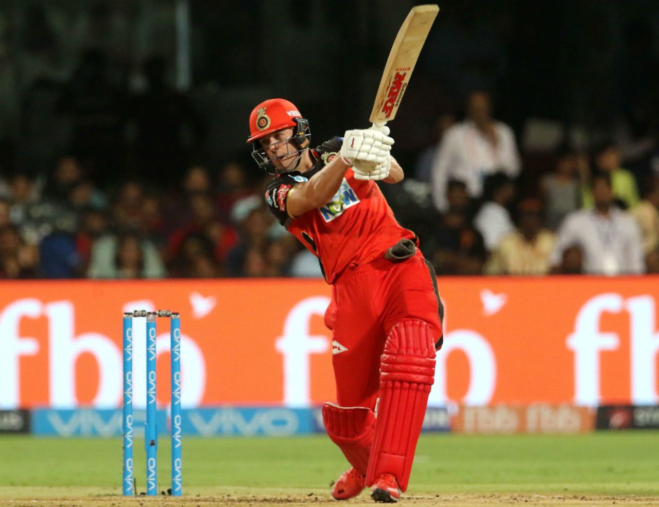 AB de Villiers had the crowd going 'oooh' and 'aaah' right from the time he walked out, Royal Challengers Bangalore v Sunrisers Hyderabad, IPL, Bengaluru, May 17, 2018
