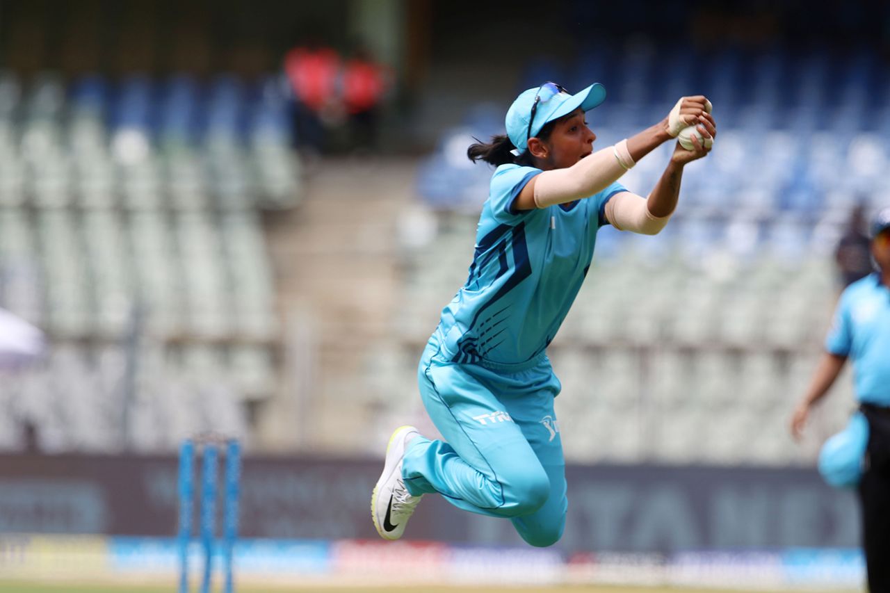 Harmanpreet Kaur takes a flying catch, Supernovas v Trailblazers, Women's T20 Challenge, Mumbai, May 22, 2018