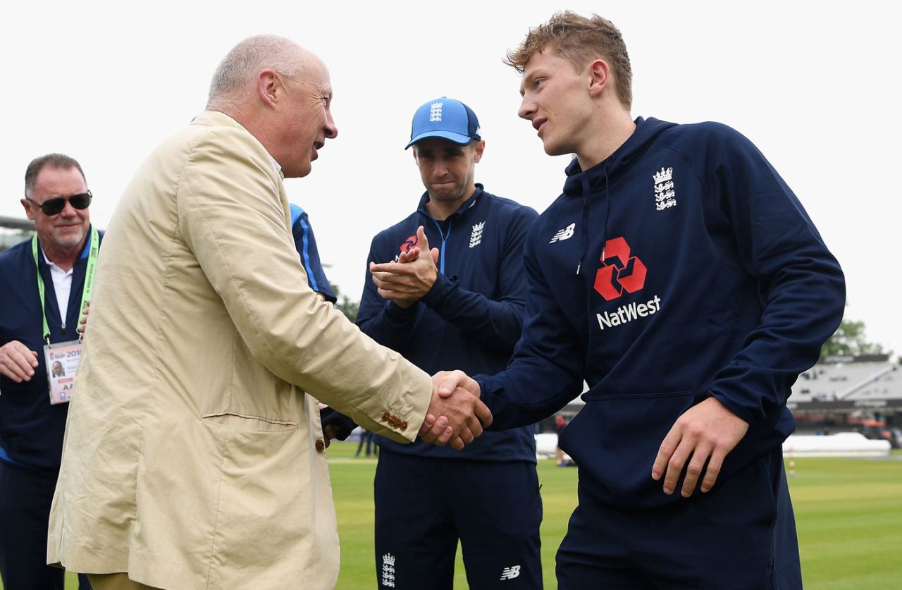 Vic Marks hands fellow Somerset spinner Dom Bess his cap, England v Pakistan, 1st Test, Lord's, 1st day, May 24, 2018