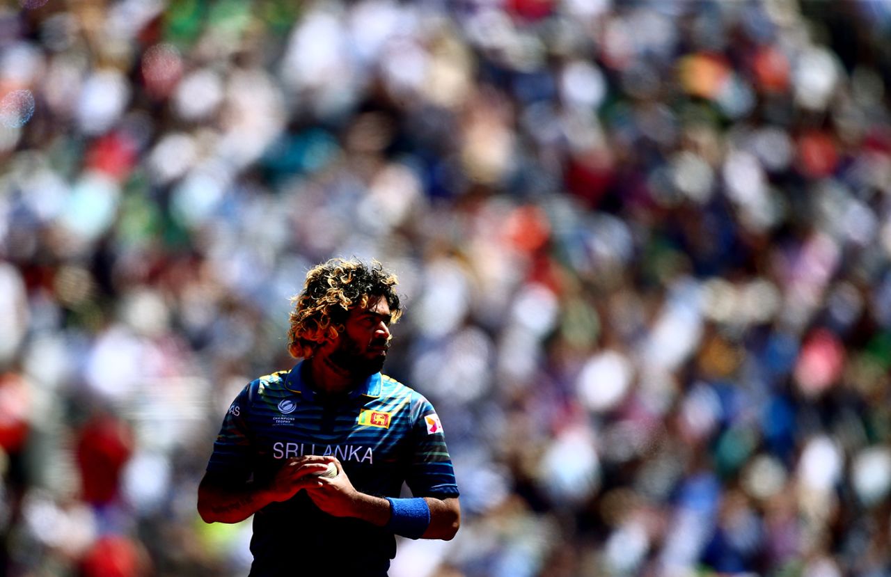 Lasith Malinga gets ready to bowl, South Africa v Sri Lanka, Champions Trophy, Group B, The Oval, June 3, 2017
