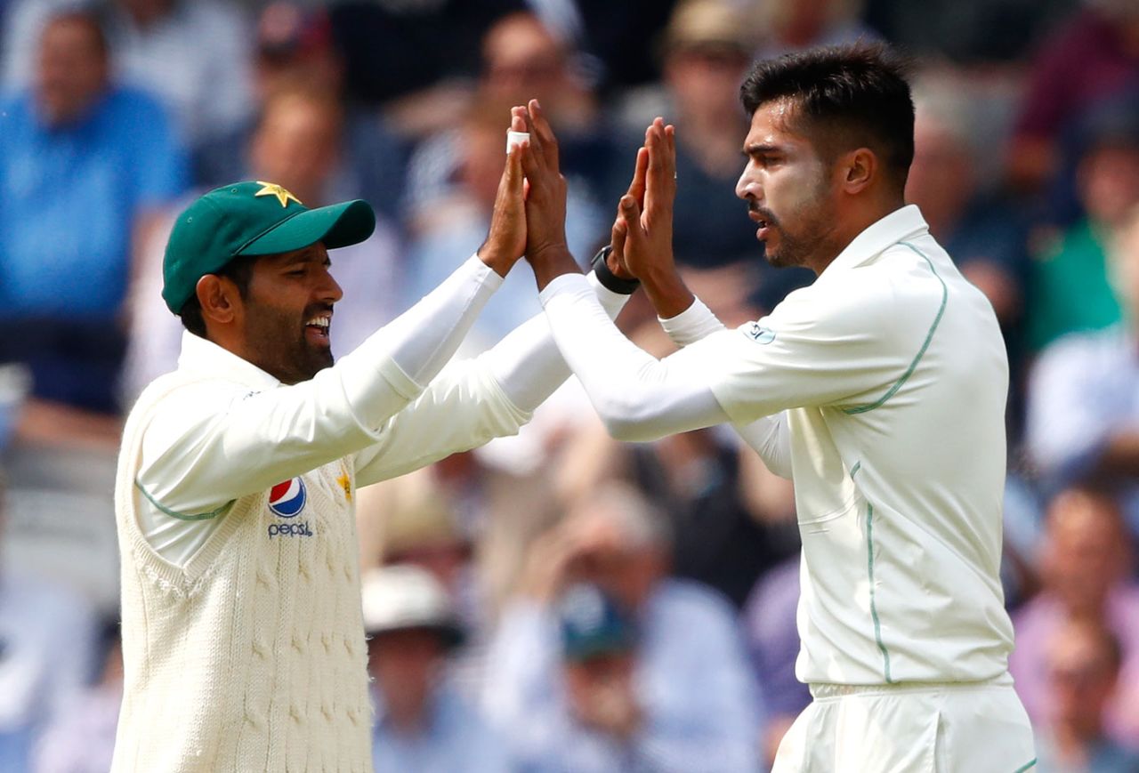 Mohammad Amir gets a high five after dismissing Alastair Cook, England v Pakistan, 1st Test, Lord's, 1st day, May 24, 2018