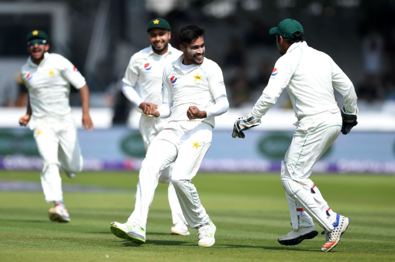 Mohammad Amir celebrates as England collapse, England v Pakistan, 1st Test, Lord's 3rd day, May 26, 2018