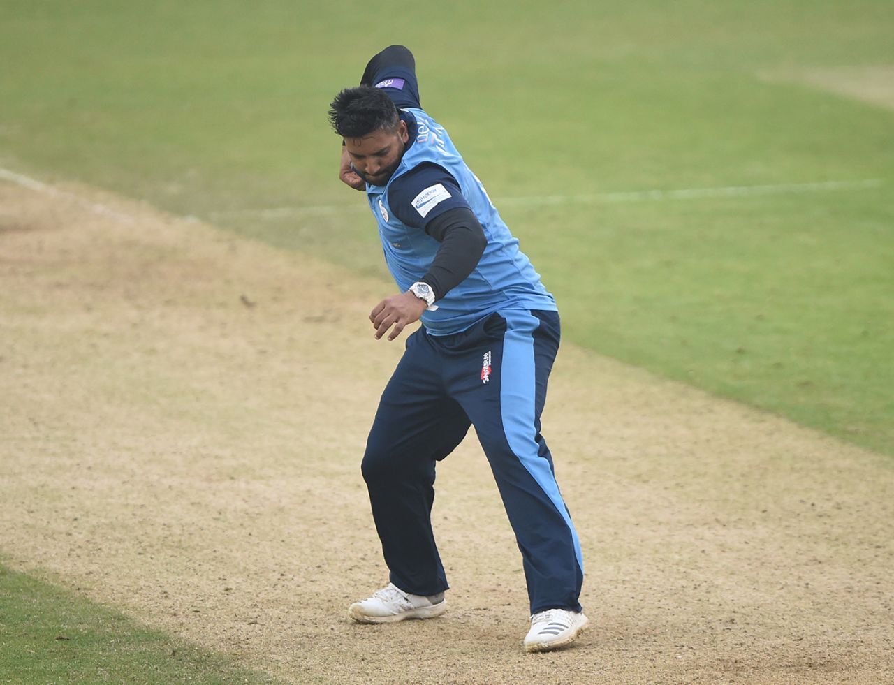 Ravi Rampaul gets another to his name, Derbyshire v Leicestershire, Royal London Cup, North Group, Derby, May 30, 2018