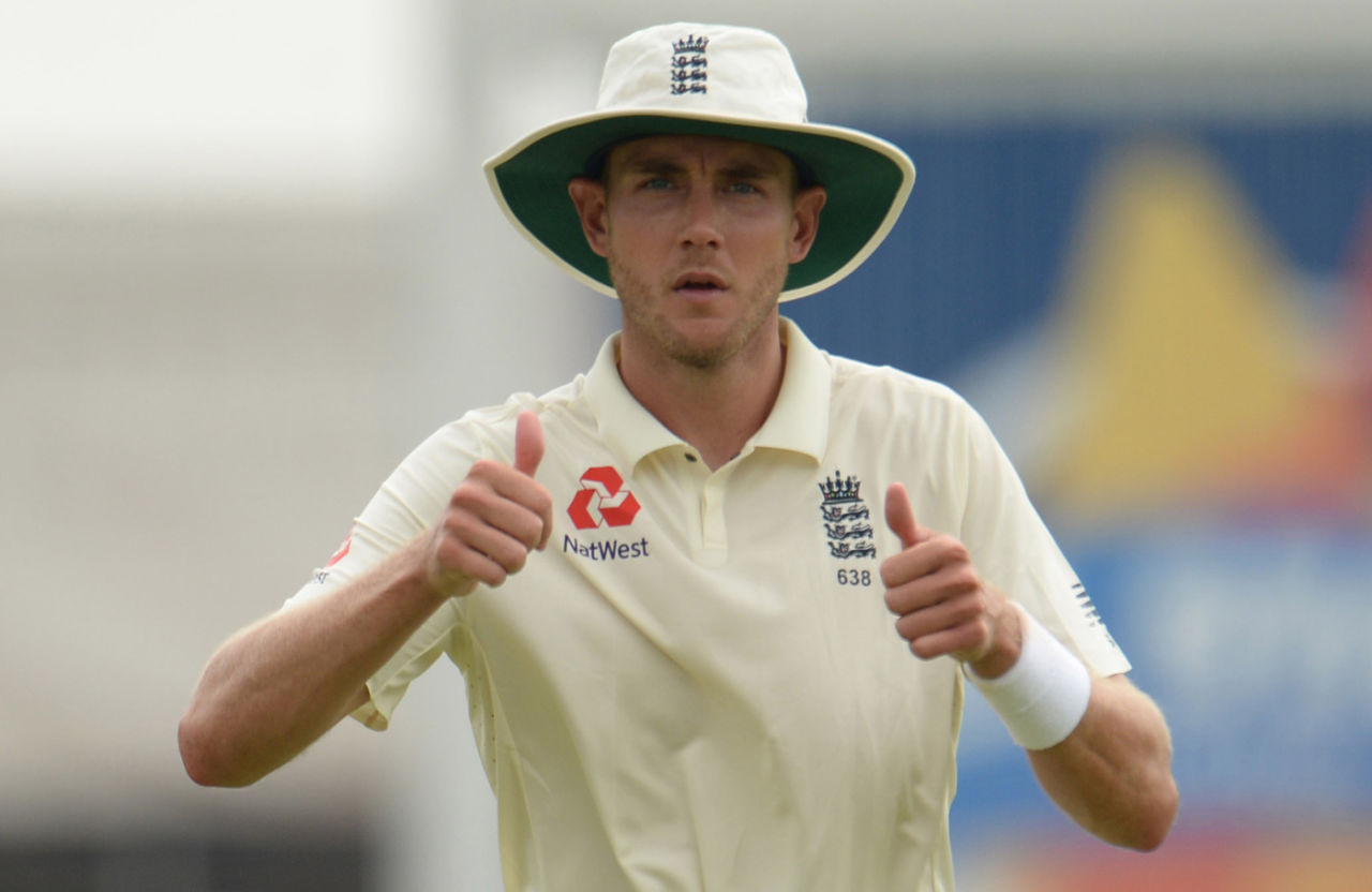 Thumbs up from Stuart Broad, England v Pakistan, 2nd Test, Headingley, June 1, 2018