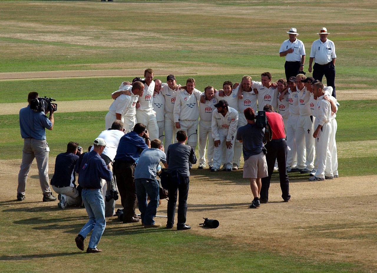 Sussex celebrate their County Championship win, during play, Sussex v Leicestershire, County Championship Division One, Hove, day two, September 18, 2003