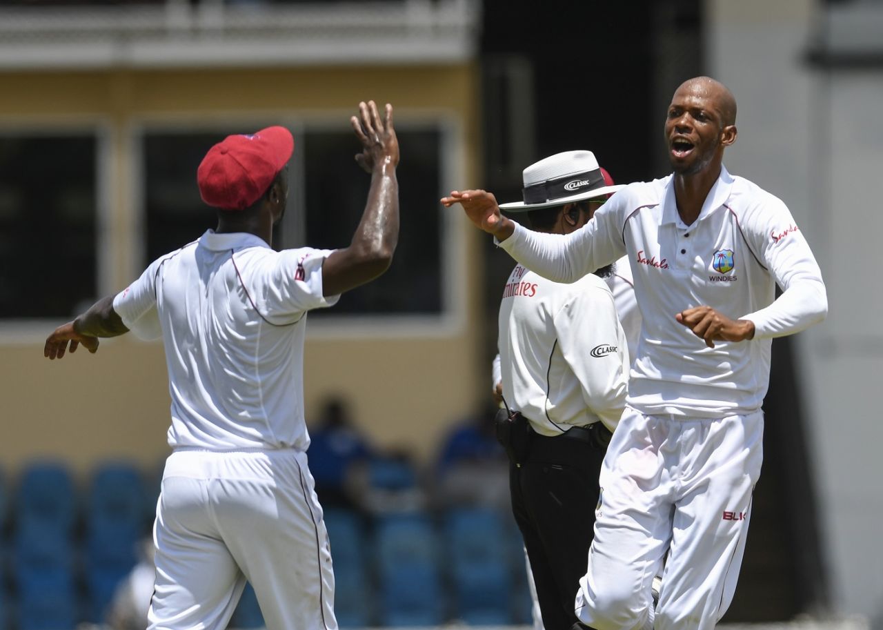 Roston Chase struck twice at the stroke of lunch, West Indies v Sri Lanka, 1st Test, Port of Spain, 5th day, June 10, 2018