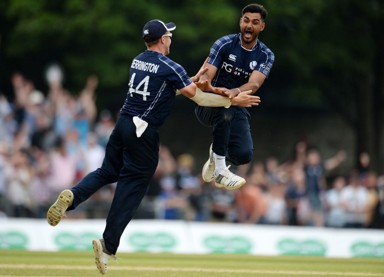 Safyaan Sharif after claiming the final wicket, Scotland v England, Edinburgh, June 10, 2018