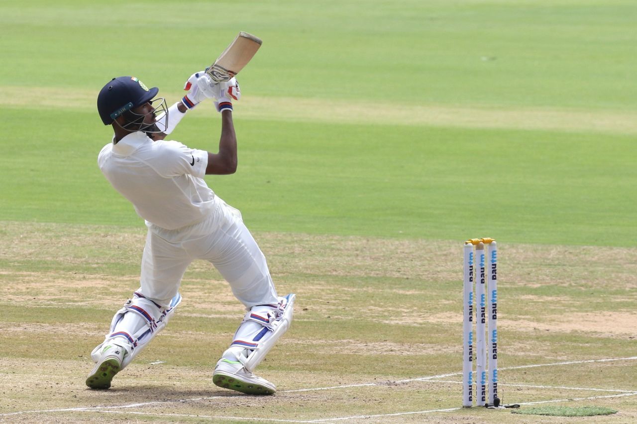 Hardik Pandya gloved a short ball into the keeper's gloves, India v Afghanistan, only Test, Bengaluru, 2nd day, June 15, 2018