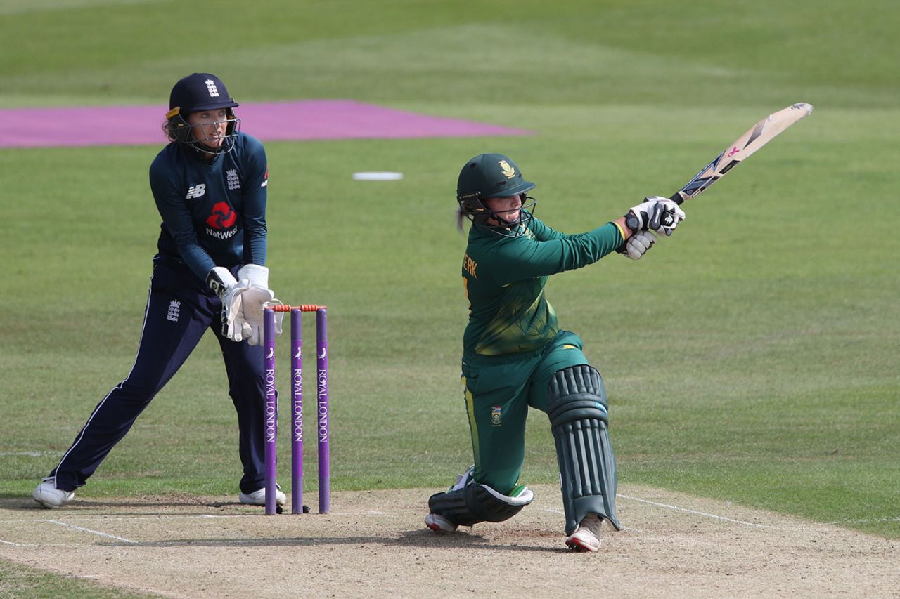 Dane van Niekerk launches one through the leg side, England v South Africa, 3rd women's ODI, Canterbury, 