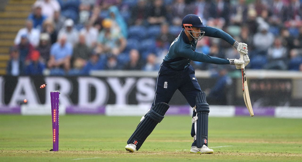 Alex Hales was bowled by Jhye Richardson, England v Australia, 2nd ODI, Cardiff, June 16, 2018