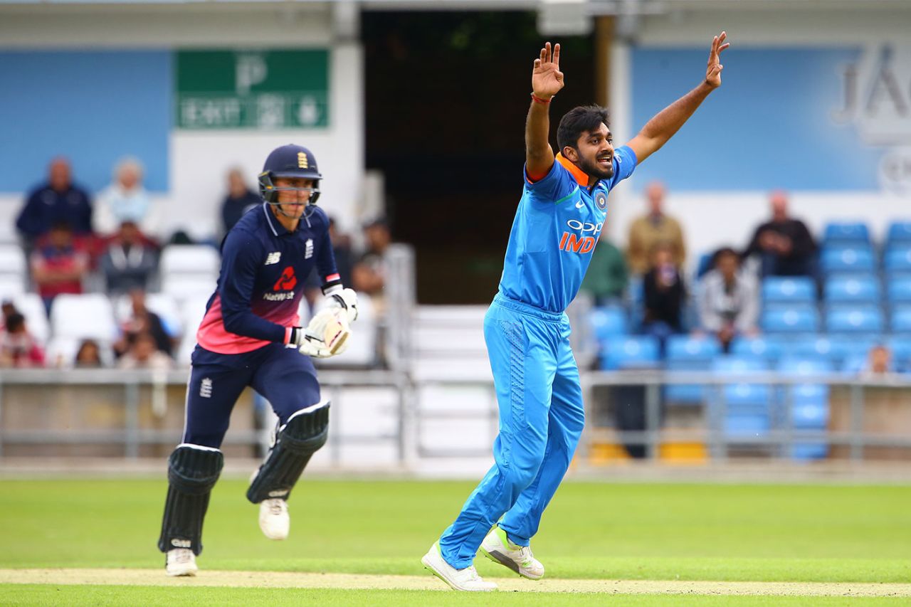 Vijay Shankar appeals, ECB XI v India A, Tour match, Headingley, June 17, 2018
