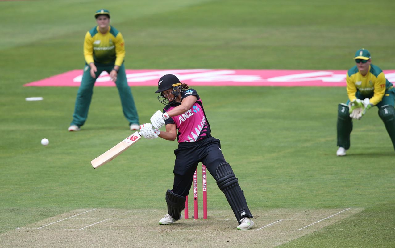 Suzie Bates goes on the attack for New Zealand, Women's T20 Triangular, Taunton, June 20, 2018