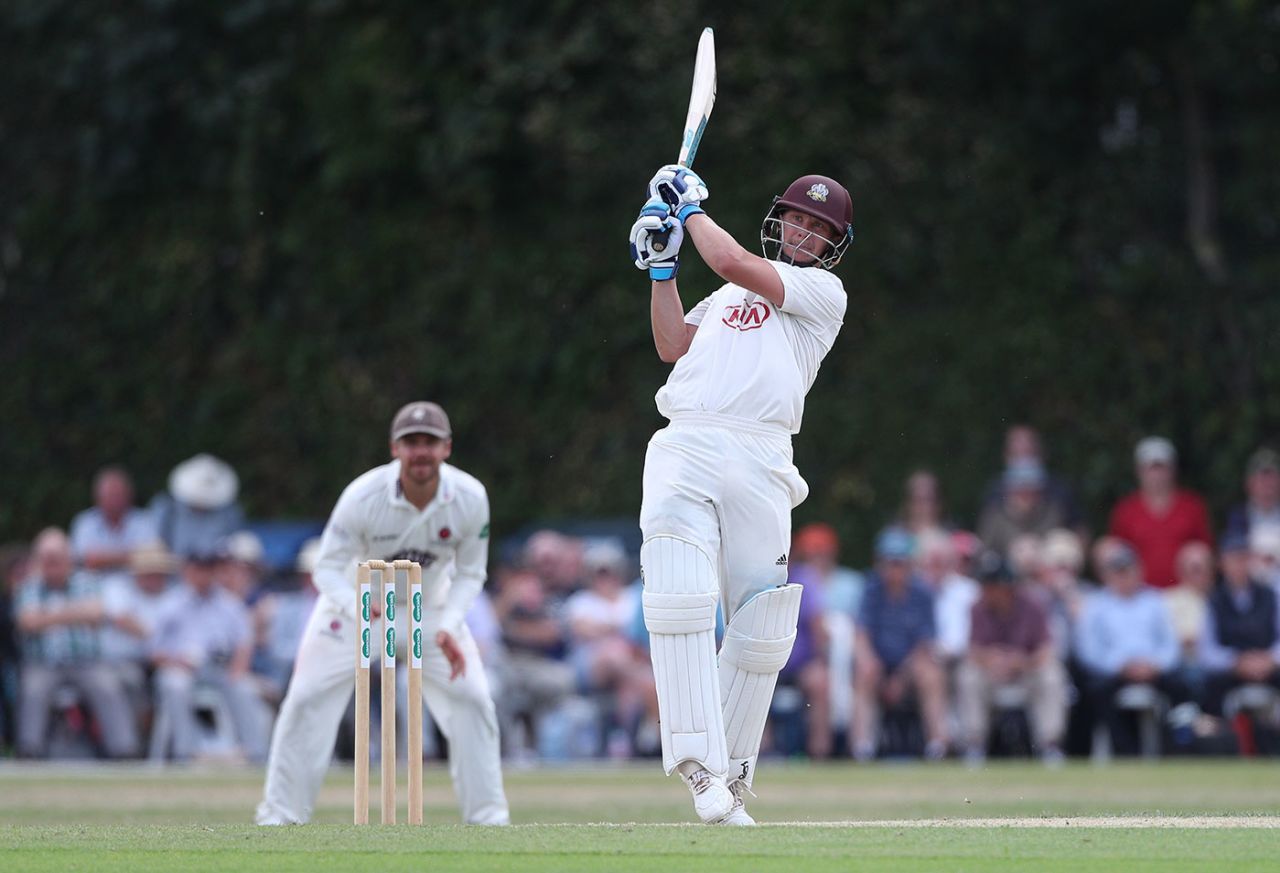 Scott Borthwick latches onto a pull, Surrey v Somerset, Specsavers Championship, Division One, Guildford, June 20, 2018