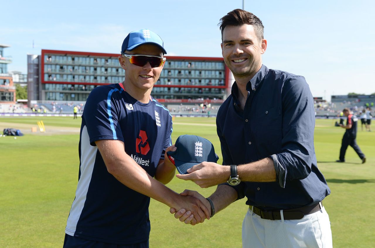 Sam Curran was handed his ODI cap by James Anderson, England v Australia, 5th ODI, Old Trafford, June 24, 2018