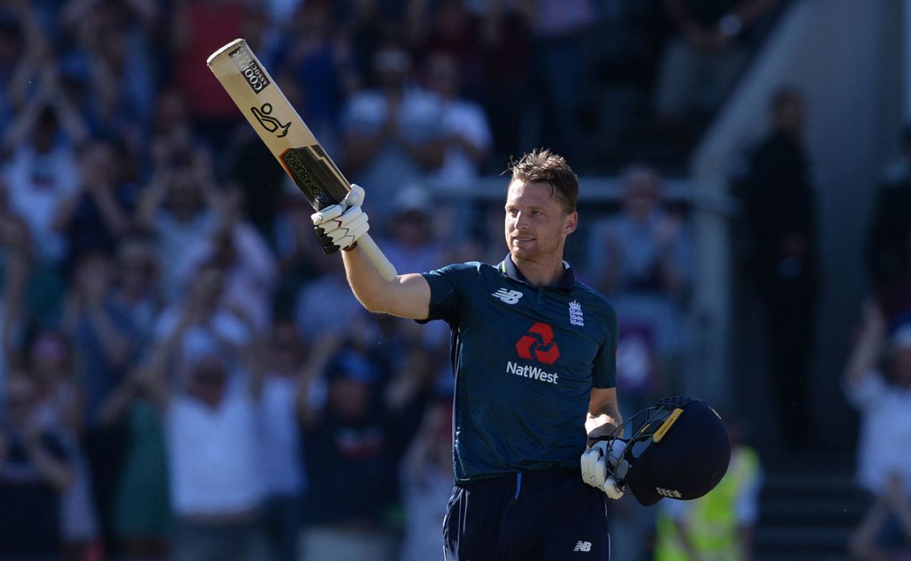 Jos Buttler brought up his hundred as the target neared, England v Australia, 5th ODI, Old Trafford, June 24, 2018