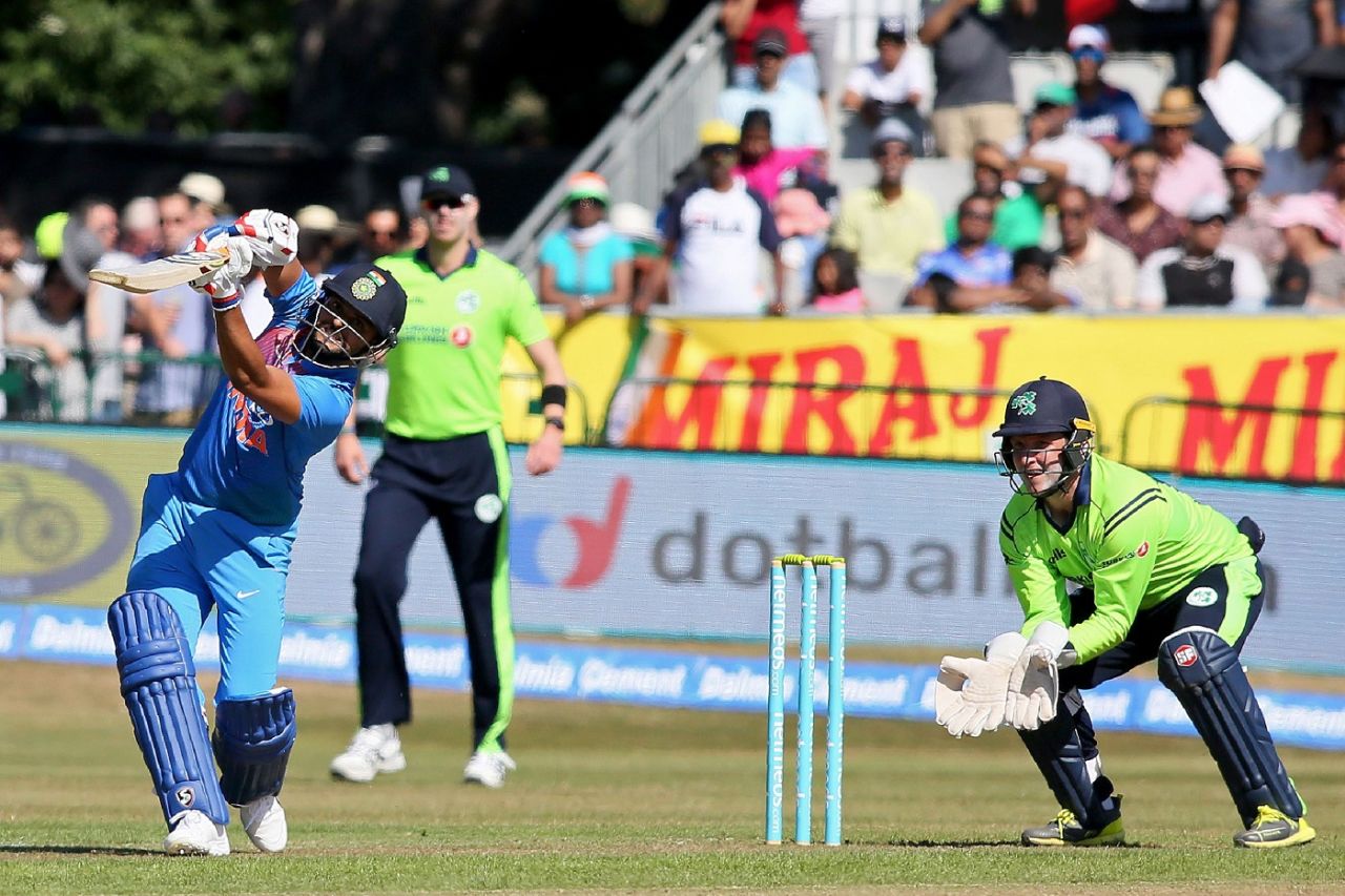 Suresh Raina hits over the top, Ireland v India, 2nd T20I, Dublin, June 29, 2018