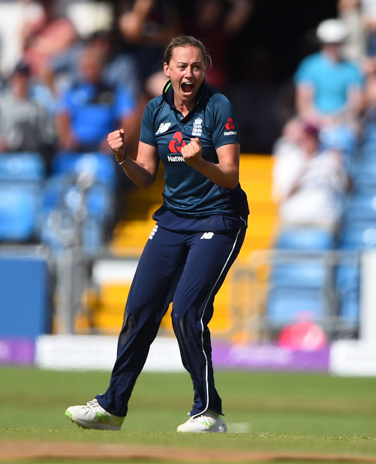 Laura Marsh found considerable turn, England v New Zealand, 1st ODI, Headingley