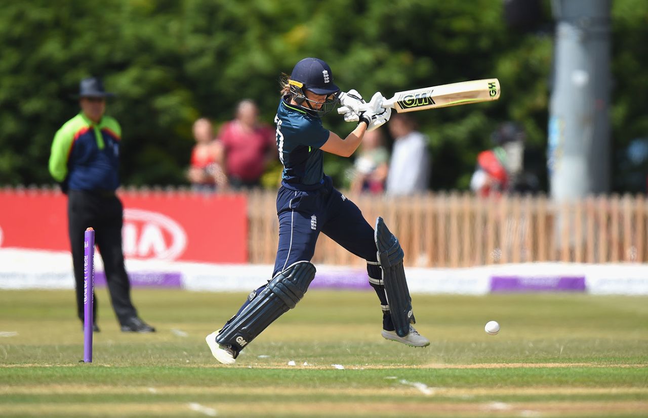 Amy Jones drives off the back foot, England v New Zealand, 2nd Women's ODI, Derby, July 10, 2018