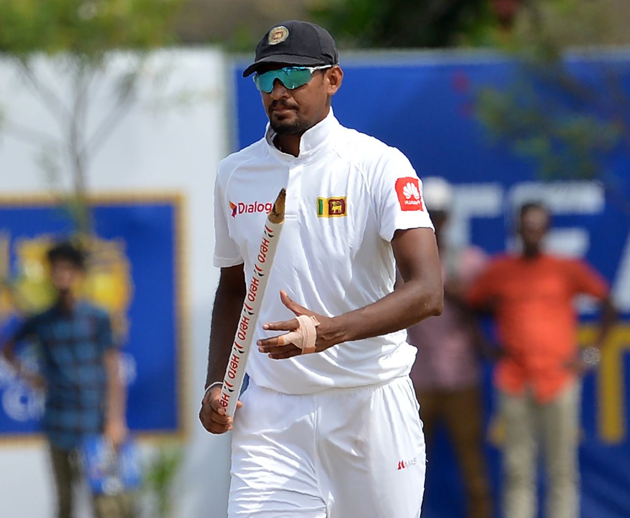 Suranga Lakmal leaves the field with a stump, Sri Lanka v South Africa, 1st Test, Galle, 3rd day, July 14, 2018