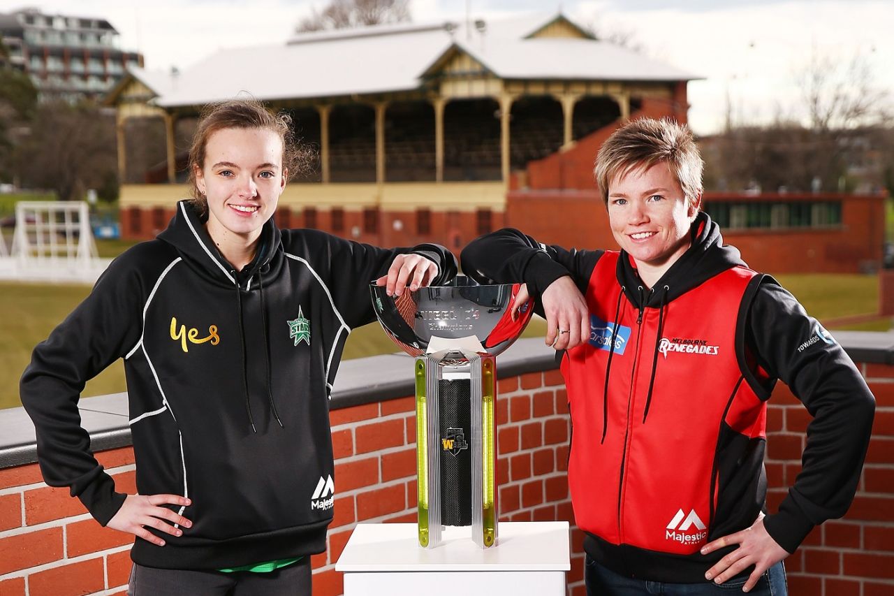 Makinley Blows and Jess Cameron pose with the WBBL trophy, Melbourne, July 16, 2018