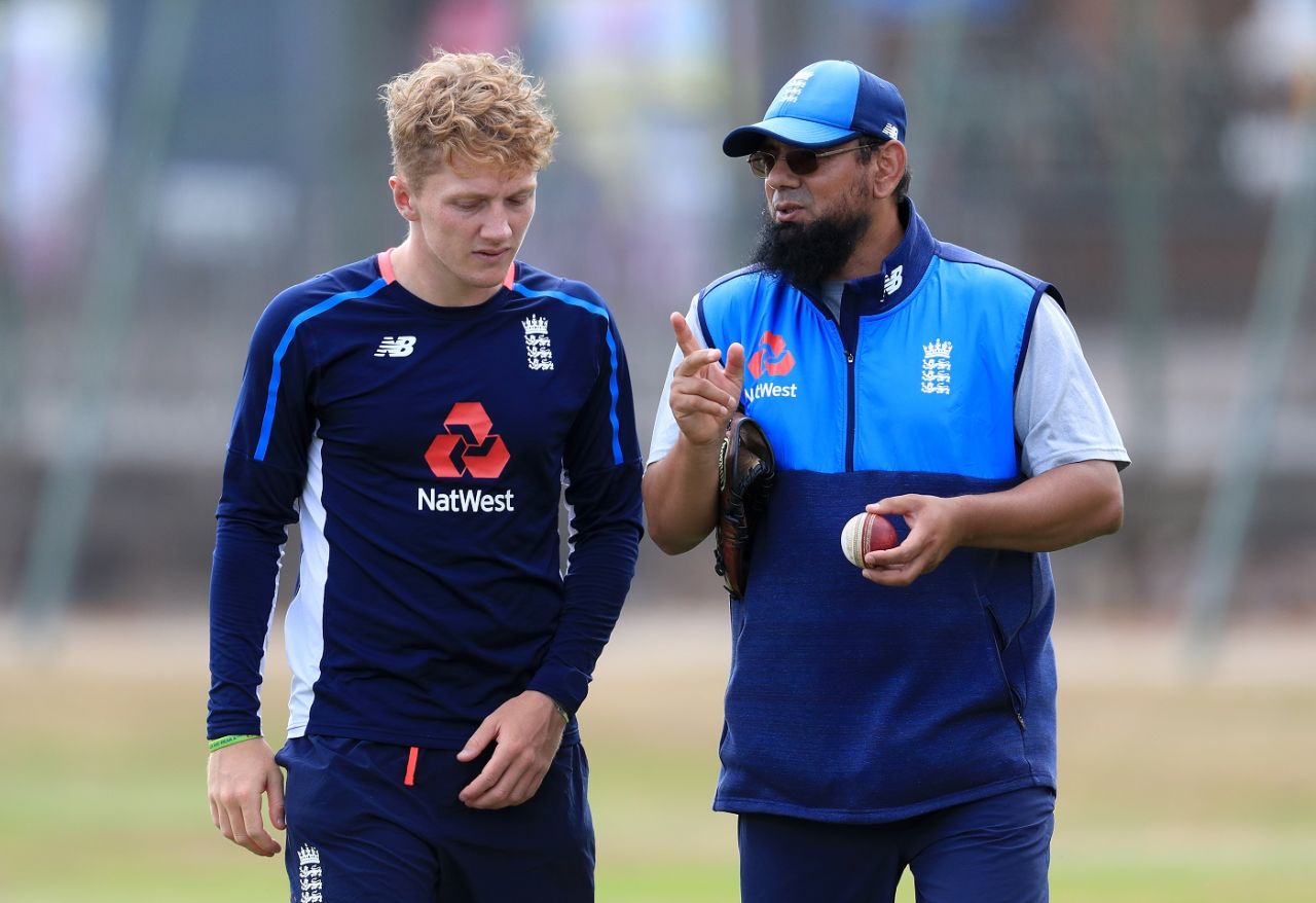 Dominic Bess with Saqlain Mushtaq during a practice session, Edgbaston, July 31, 2018