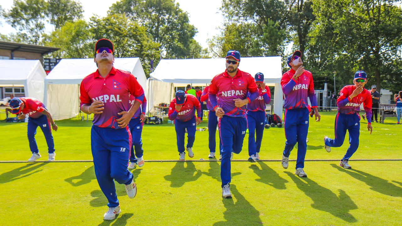 Nepal run onto the field for the start of play in their maiden ODI, Netherlands v Nepal, 1st ODI, Amstelveen, August 1, 2018