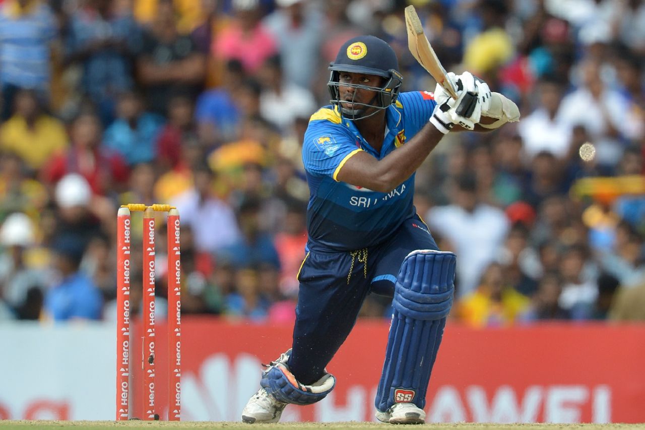 Angelo Mathews took charge in the middle overs, Sri Lanka v South Africa, 2nd ODI, Dambulla, August 1, 2018