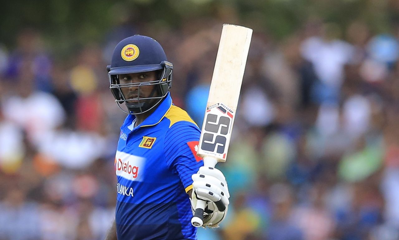 Angelo Mathews acknowledges his fifty, Sri Lanka v South Africa, 2nd ODI, Dambulla, August 1, 2018