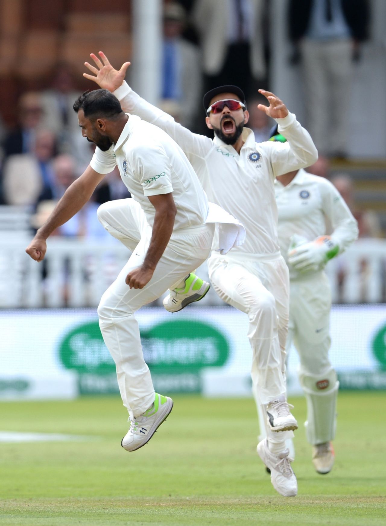 Mohammed Shami and Virat Kohli celebrate a wicket, England v India, 2nd Test, Lord's, 3rd day, August 11, 2018