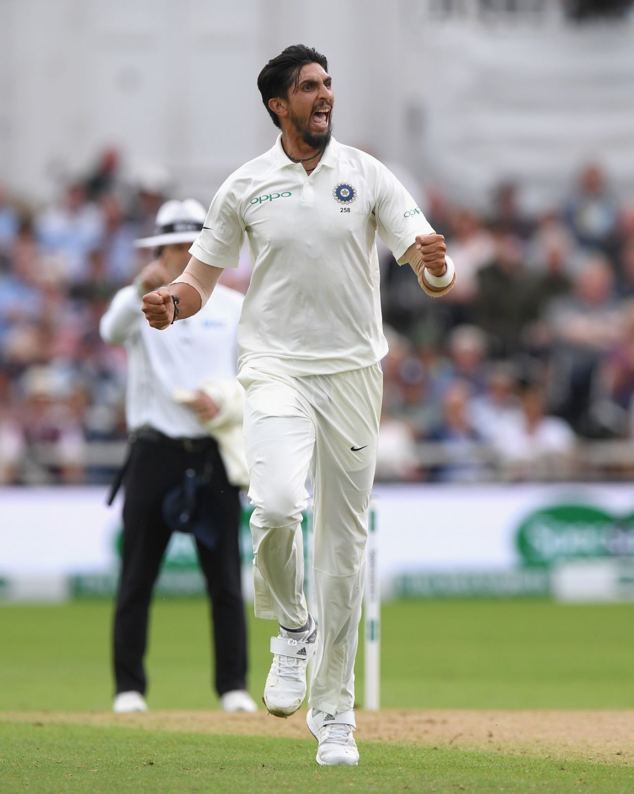 Ishant Sharma is overjoyed after taking a wicket, England v India, 3rd Test, Trent Bridge, 2nd day, August 19, 2018