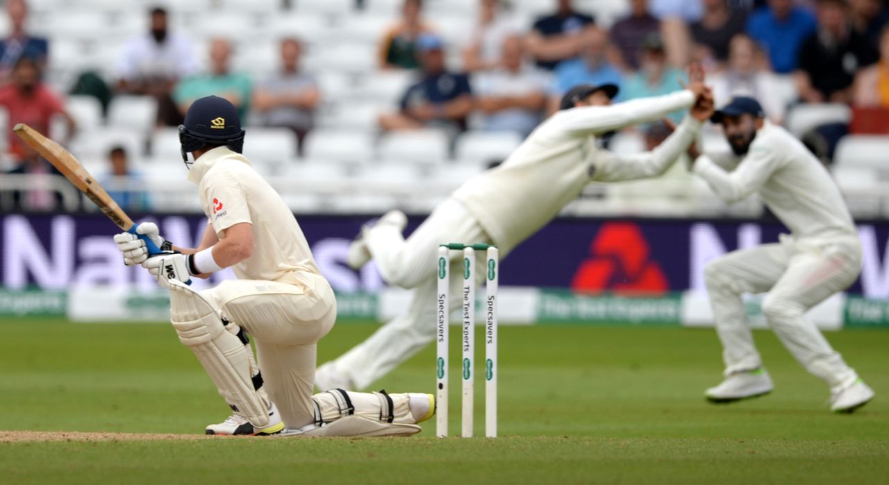 Virat Kohli throws himself to his left from third slip to catch Ollie Pope, Keaton Jennings is annoyed, England v India, 3rd Test, Trent Bridge, 4th day, August 21, 2018