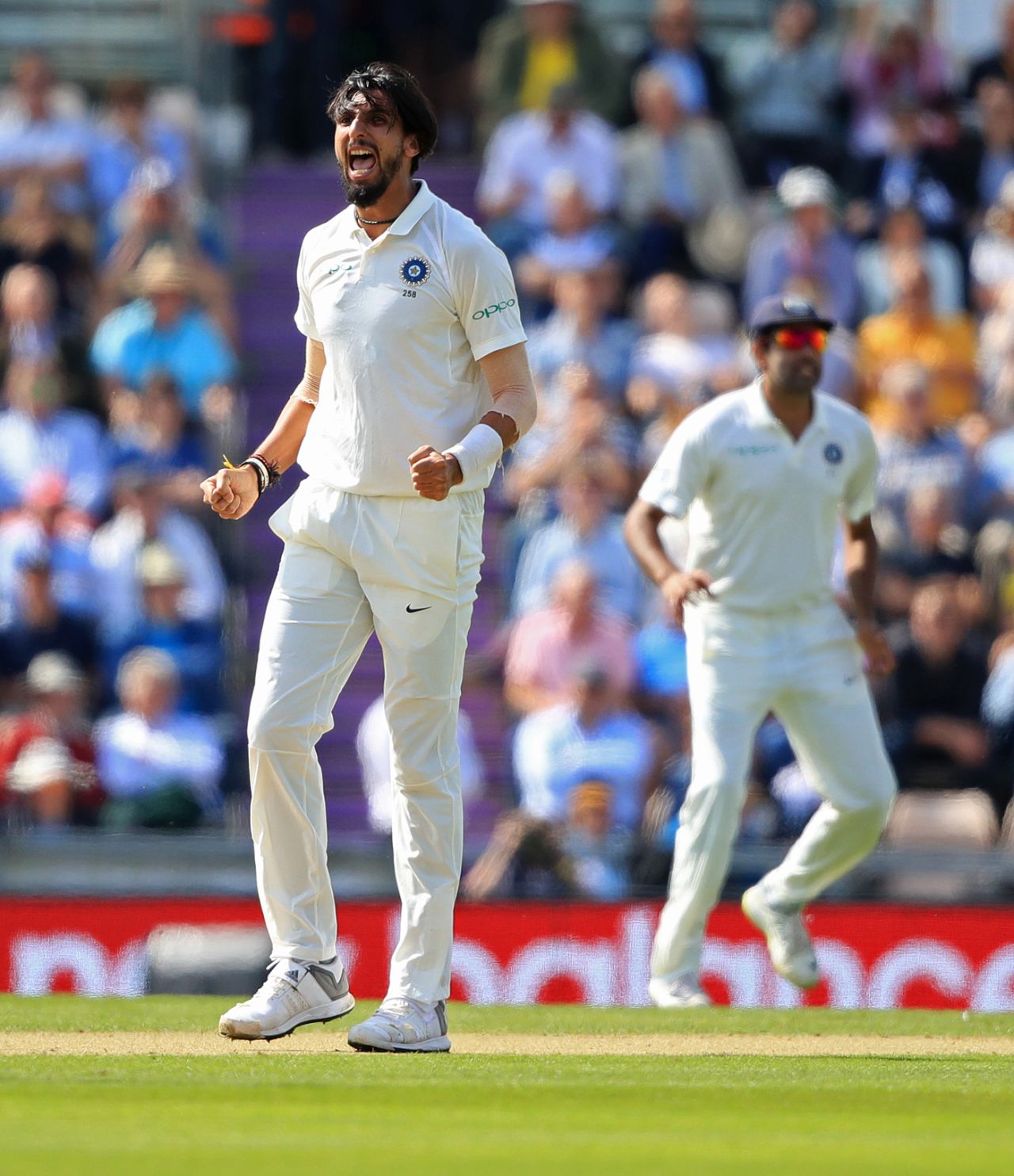 Ishant Sharma roars after dismissing Joe Root, England v India, 4th Test, Ageas Bowl, 1st day, August 30, 2018