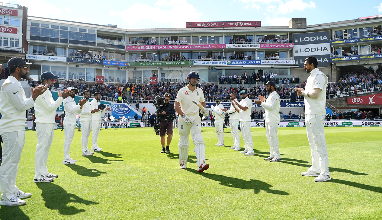 Alastair Cook walks out to bat through a guard of honour, England v India, 5th Test, The Oval, 1st day, September 7, 2018