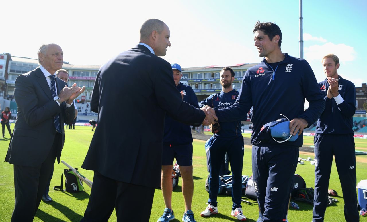 Andrew Strauss congratulates Alastair Cook, England v India, 5th Test, 1st day, London, September 7, 2018