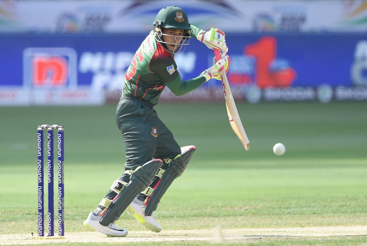 Mushfiqur Rahim steers a shot down to third man, Sri Lanka v Bangladesh, Asia Cup 2018, Dubai, September 15, 2018