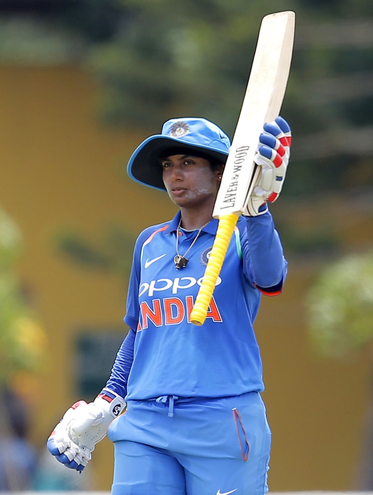 Mithali Raj acknowledges her century, Sri Lanka v India, 3rd ODI, Katunayake, September 16, 2018