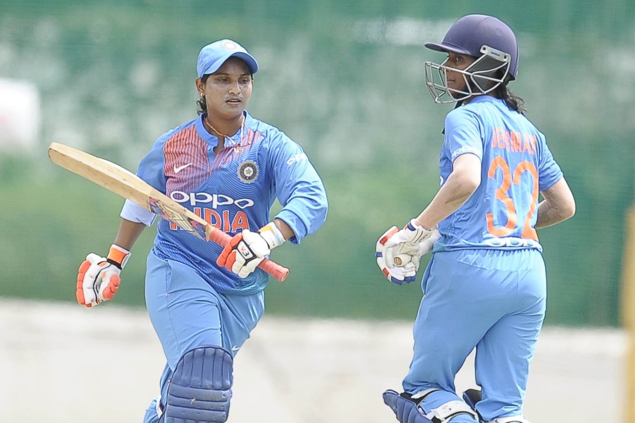 Anuja Patil and Jemimah Rodrigues take a run during their match-winning partnership, Sri Lanka women v India women, 4th T20I, Colombo, September 24, 2018