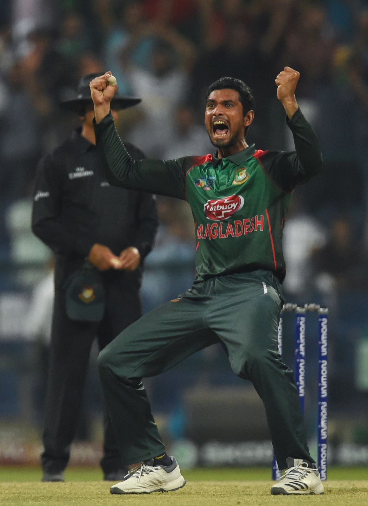 Mahmudullah roars after taking a wicket, Bangladesh v Pakistan, Asia Cup 2018, Abu Dhabi, September 26, 2018