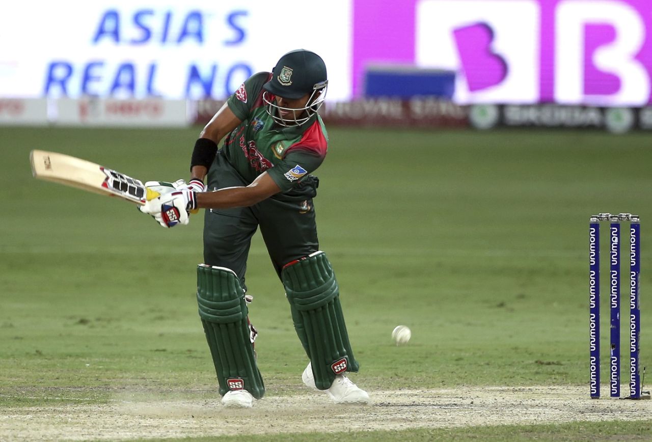Soumya Sarkar digs the ball out, Bangladesh v India, Asia Cup final, Dubai, September 28, 2018