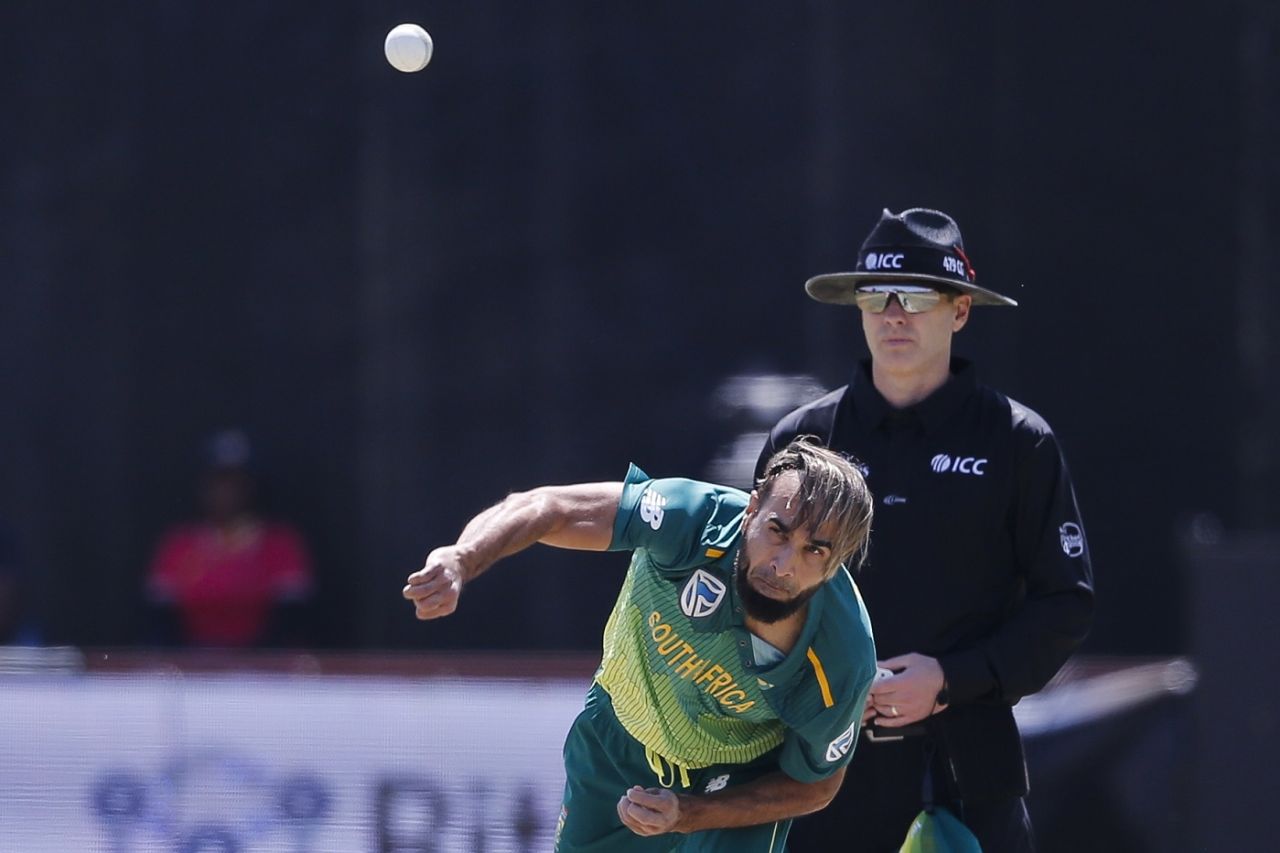 Imran Tahir bowls a flighted delivery, South Africa v Zimbabwe, 1st ODI, Diamond Oval, September 30, 2018