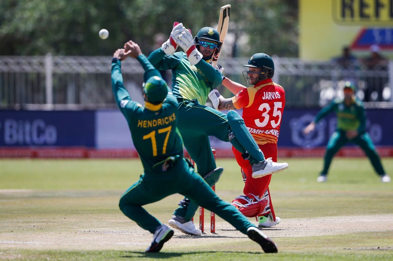 Reeza Hendricks drops Kyle Jarvis at first slip, South Africa v Zimbabwe, 1st ODI, Diamond Oval, September 30, 2018