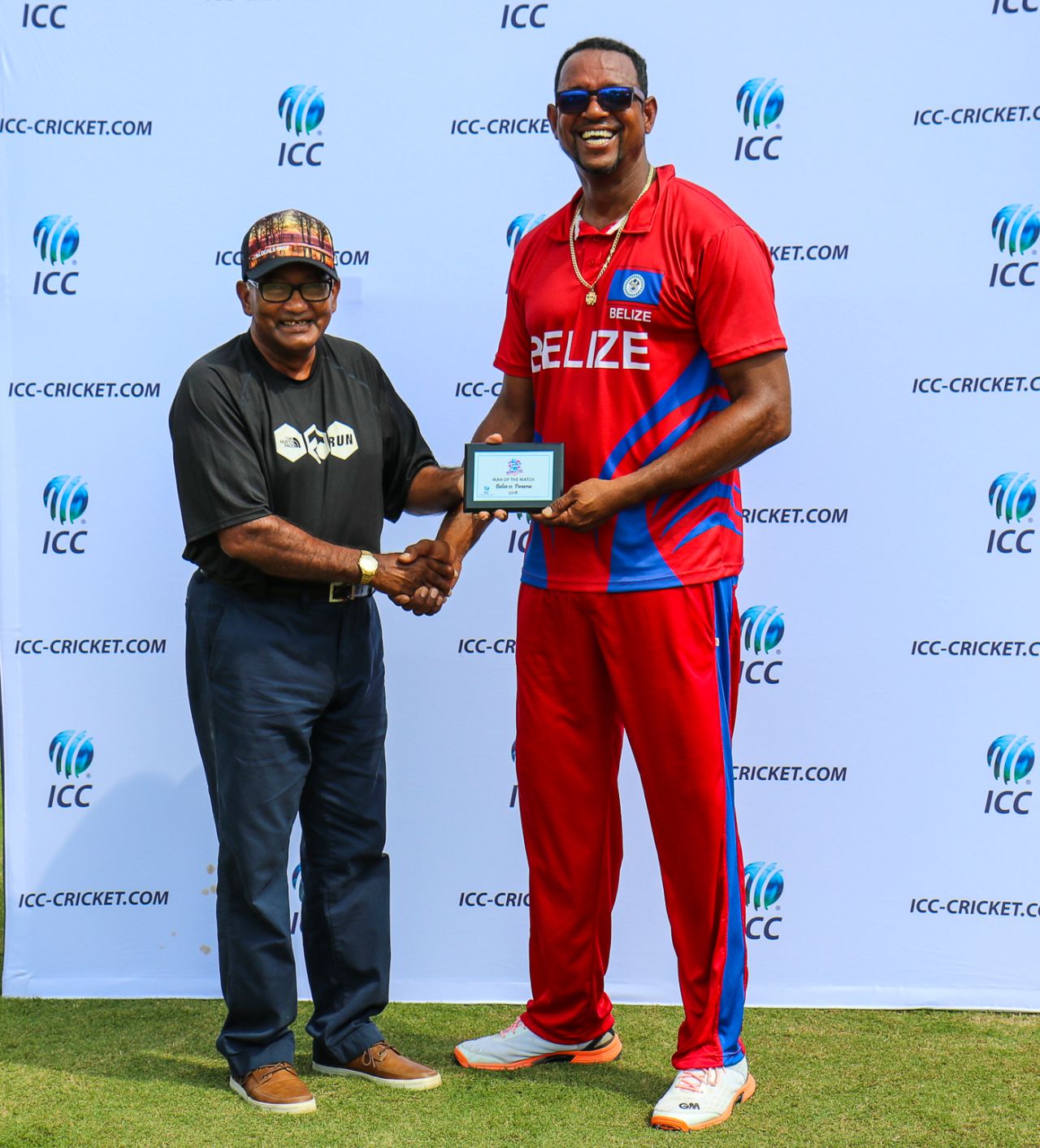 Francis Sutherland accepts his Man of the Match award from Alvin Kallicharran, Belize v Panama, ICC World Twenty20 Americas Sub Regional Qualifier A, Morrisville, September 22, 2018