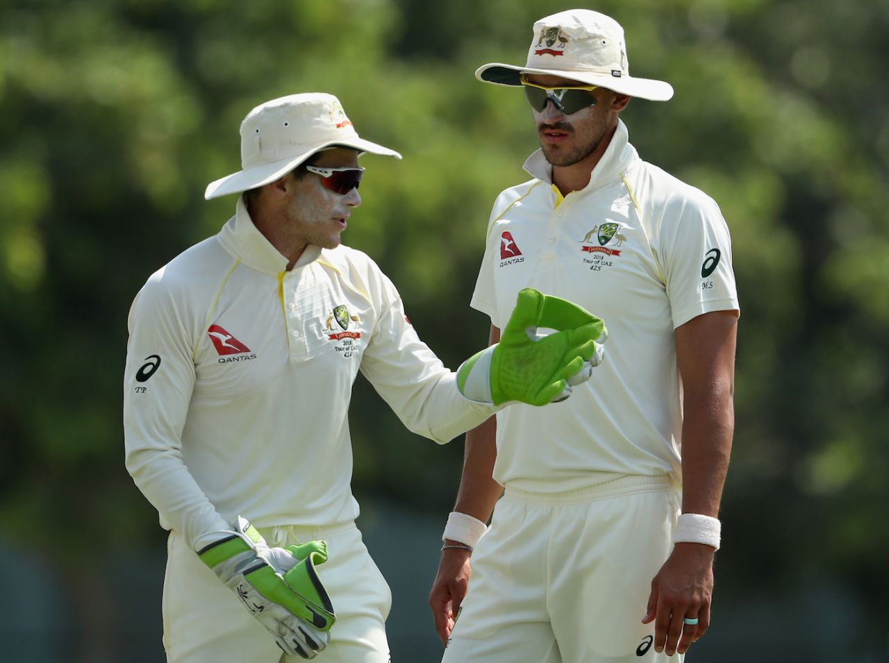 Tim Paine discusses tactics with Mitchell Starc, Pakistan A v Australia, Dubai, 4th day, October 2, 2018