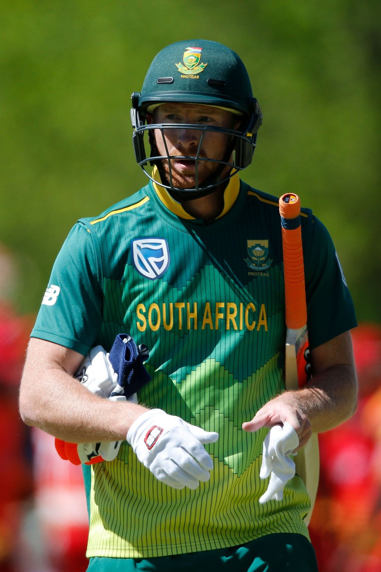 Heinrich Klaasen walks back, South Africa v Zimbabwe, 2nd ODI, Bloemfontein, October 3, 2018