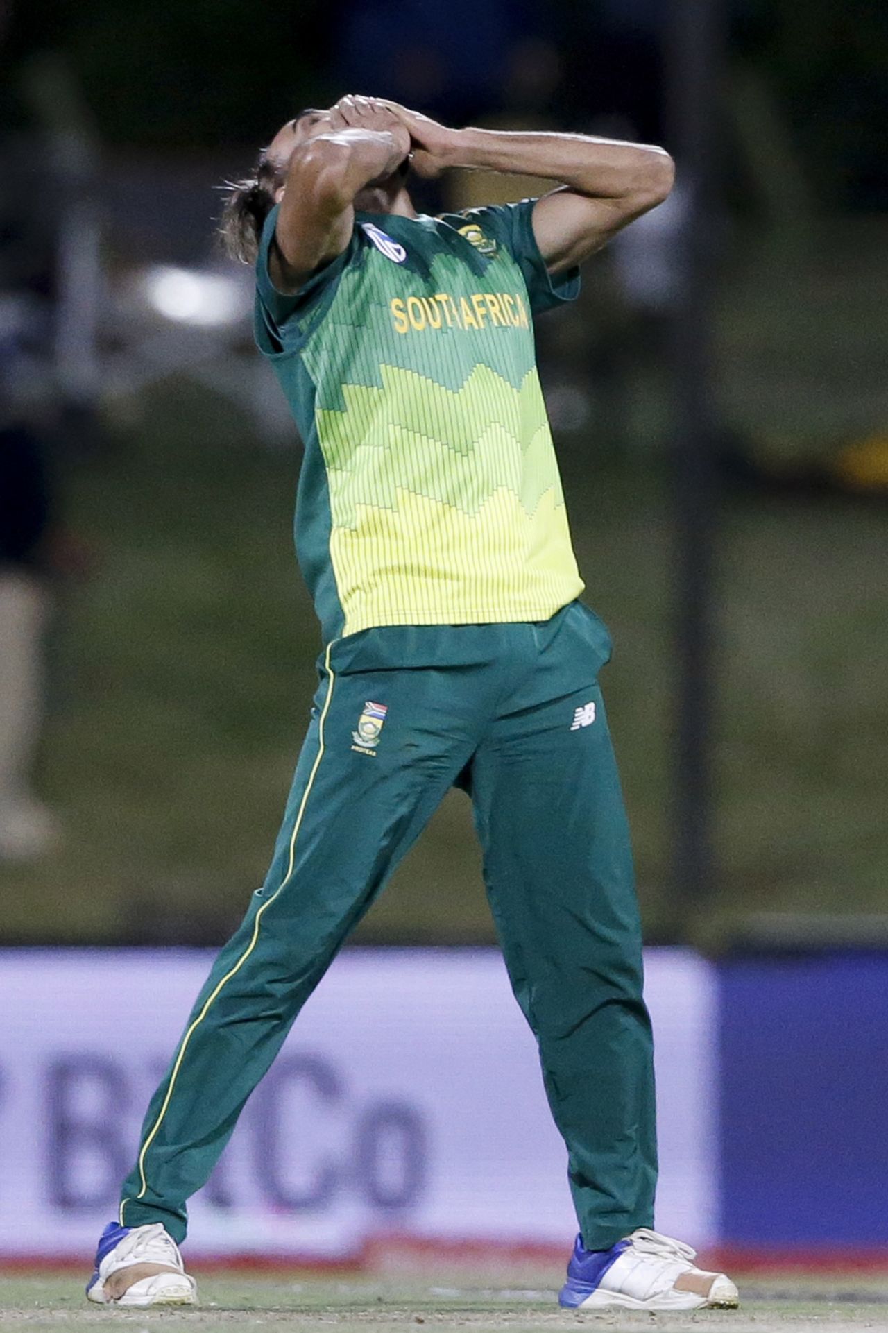 Imran Tahir is overjoyed after becoming the fourth South African to take an ODI hat-trick, South Africa v Zimbabwe, 2nd ODI, Bloemfontein, October 3, 2018