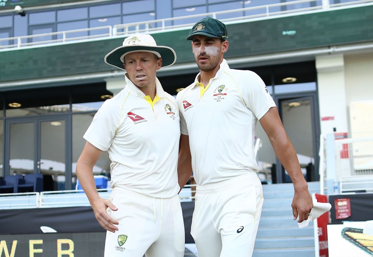 Peter Siddle and Mitchell Starc enter the field, Pakistan v Australia, 1st Test, Dubai, 2nd day, October 8, 2018