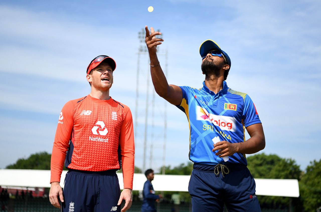 Dinesh Chandimal won the toss for Sri Lanka, Sri Lanka v England, 2nd ODI, Dambulla, October 13, 2018