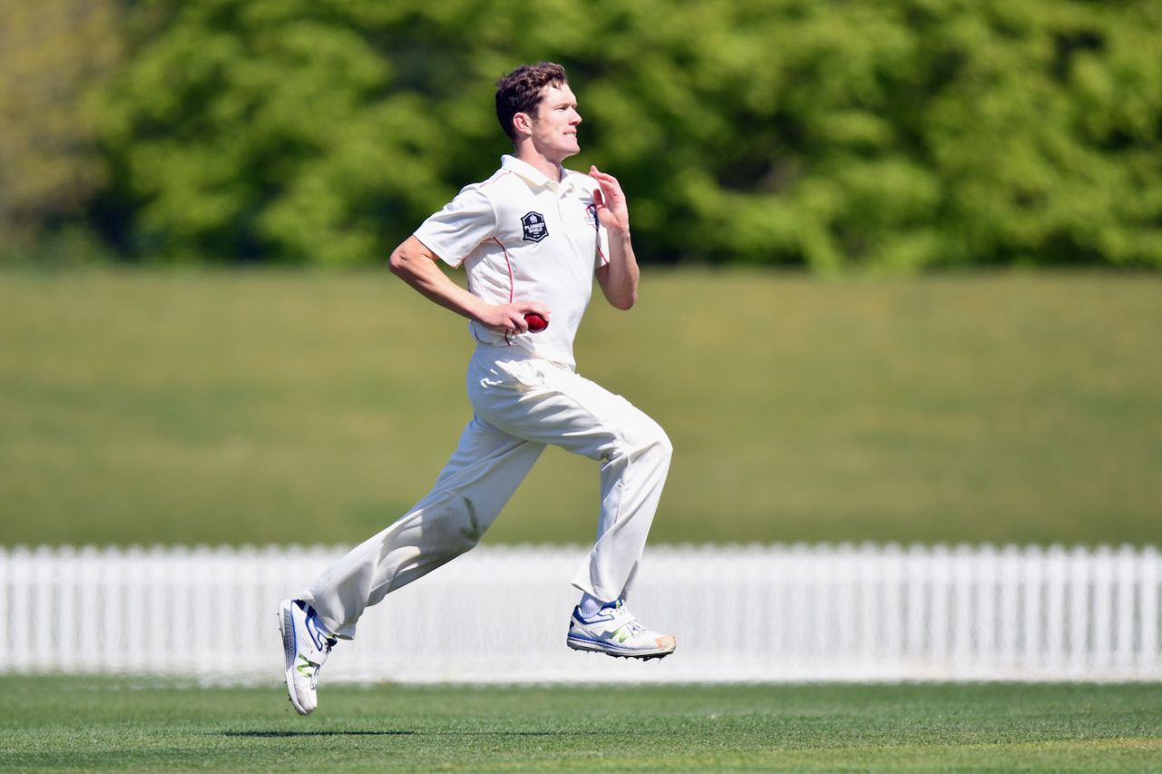 Will Williams runs in to bowl, Canterbury v Northern Districts, Plunket Shield 2018-19, Christchurch, 2nd day, October 18, 2018